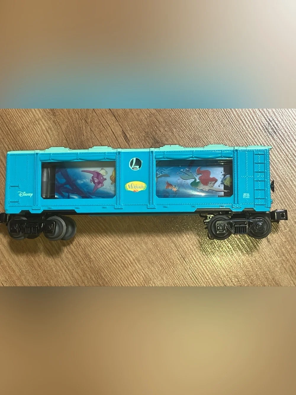 LIONEL DISNEY LITTLE MERMAID AQUARIUM CAR 6-36744
